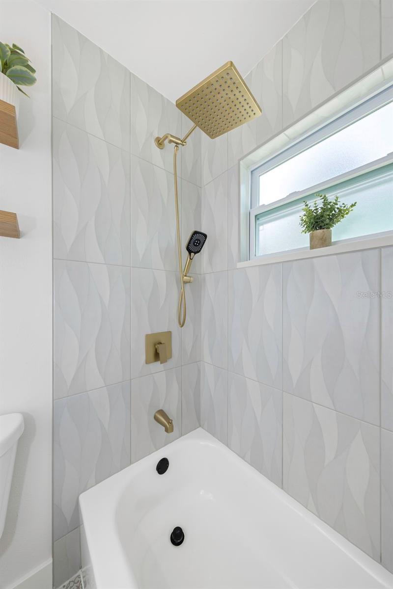 12909 PINEWAY DR, LARGO, FL, 33773