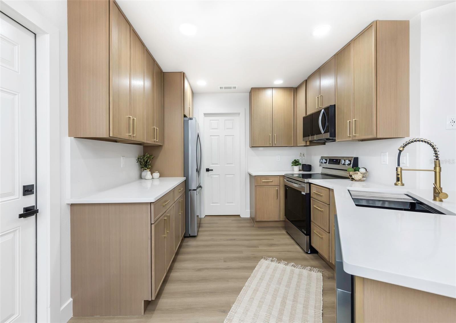 12909 PINEWAY DR, LARGO, FL, 33773