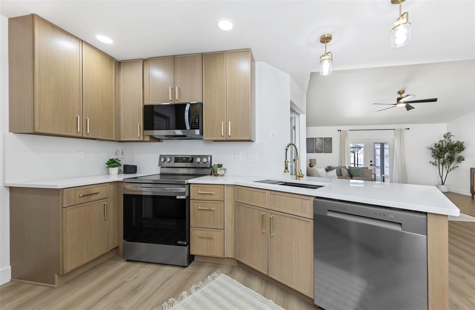 12909 PINEWAY DR, LARGO, FL, 33773