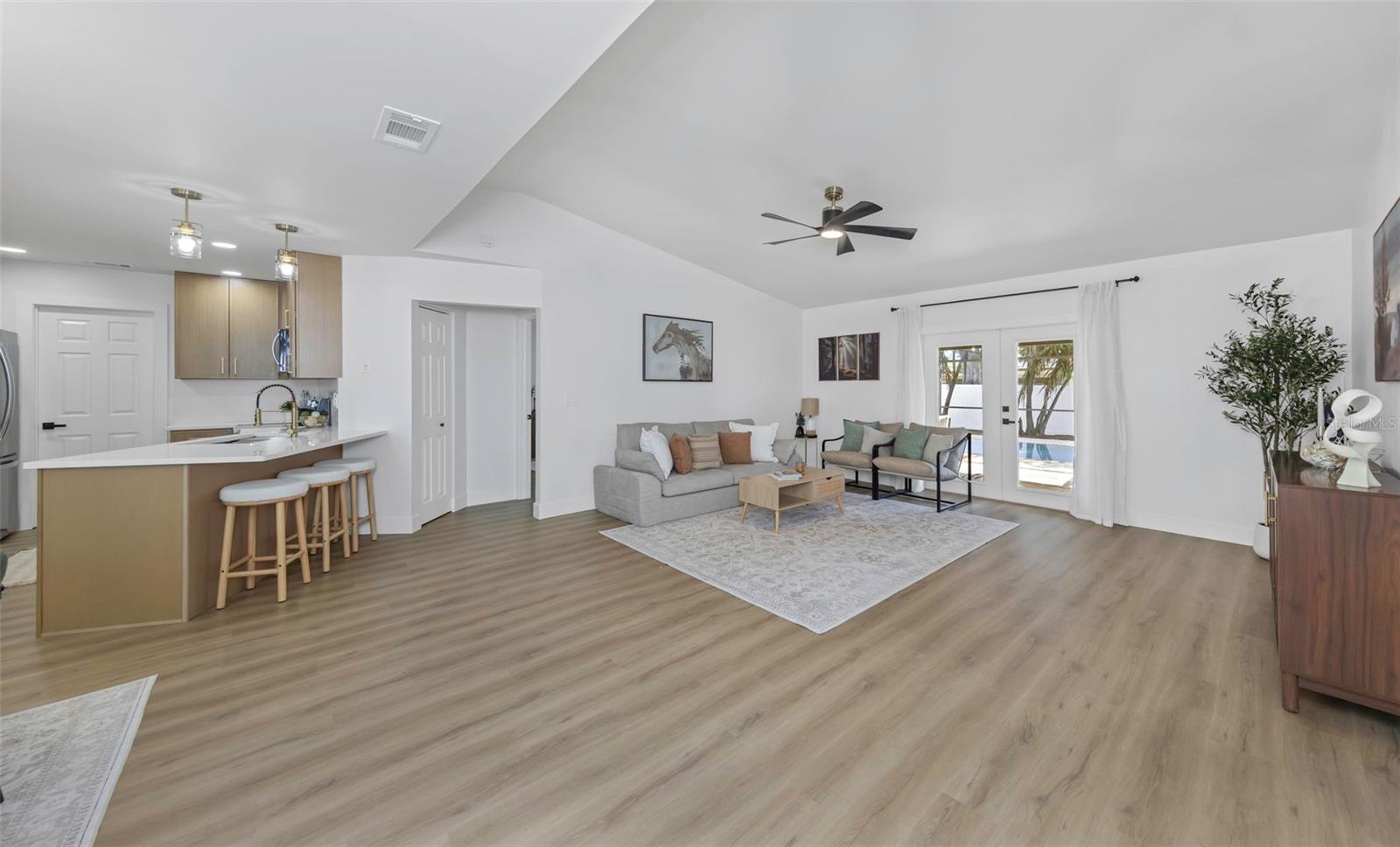 12909 PINEWAY DR, LARGO, FL, 33773