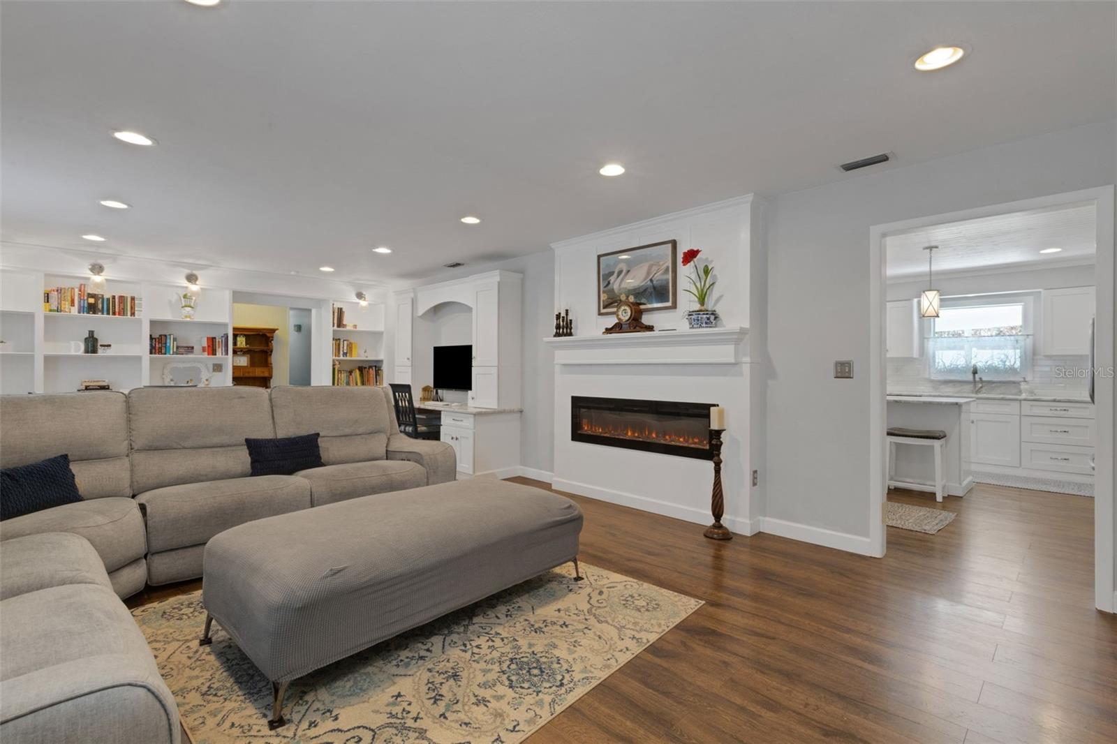 1112 NEWPORT AVE, LAKELAND, FL, 33801