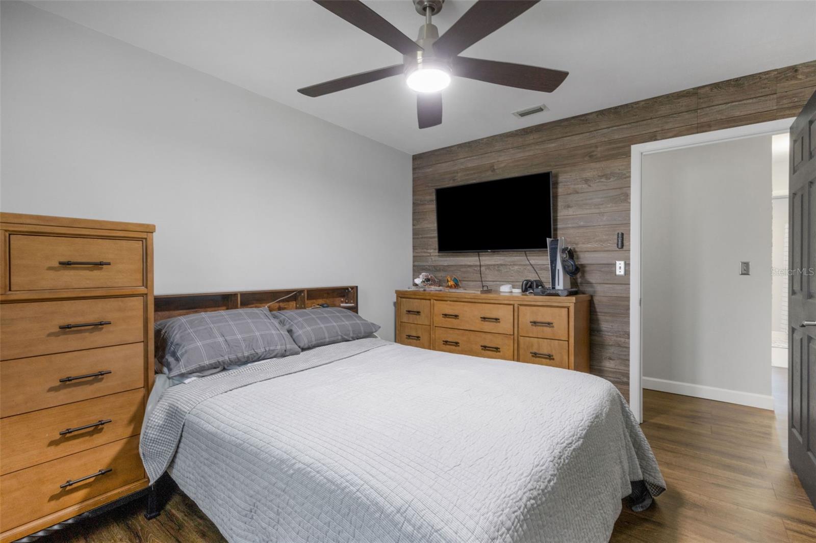 1112 NEWPORT AVE, LAKELAND, FL, 33801