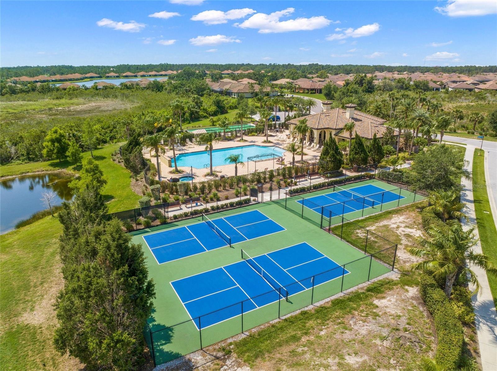 215 CASSANO DR, NOKOMIS, FL, 34275