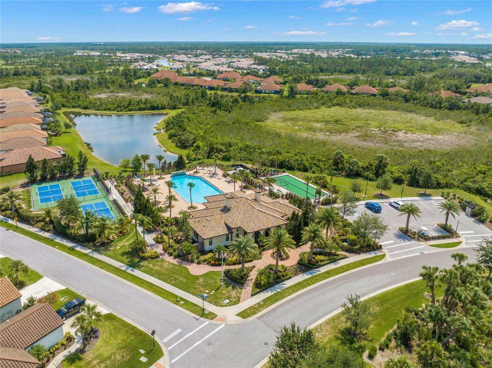 215 CASSANO DR, NOKOMIS, FL, 34275