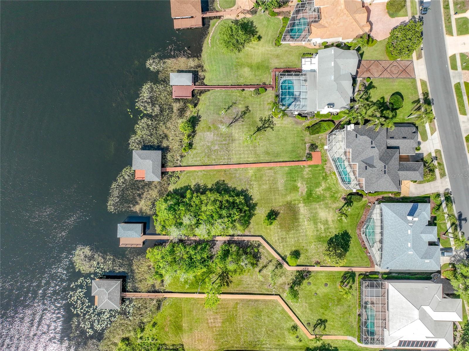 1861 EDGEWATER DR, MOUNT DORA, FL, 32757