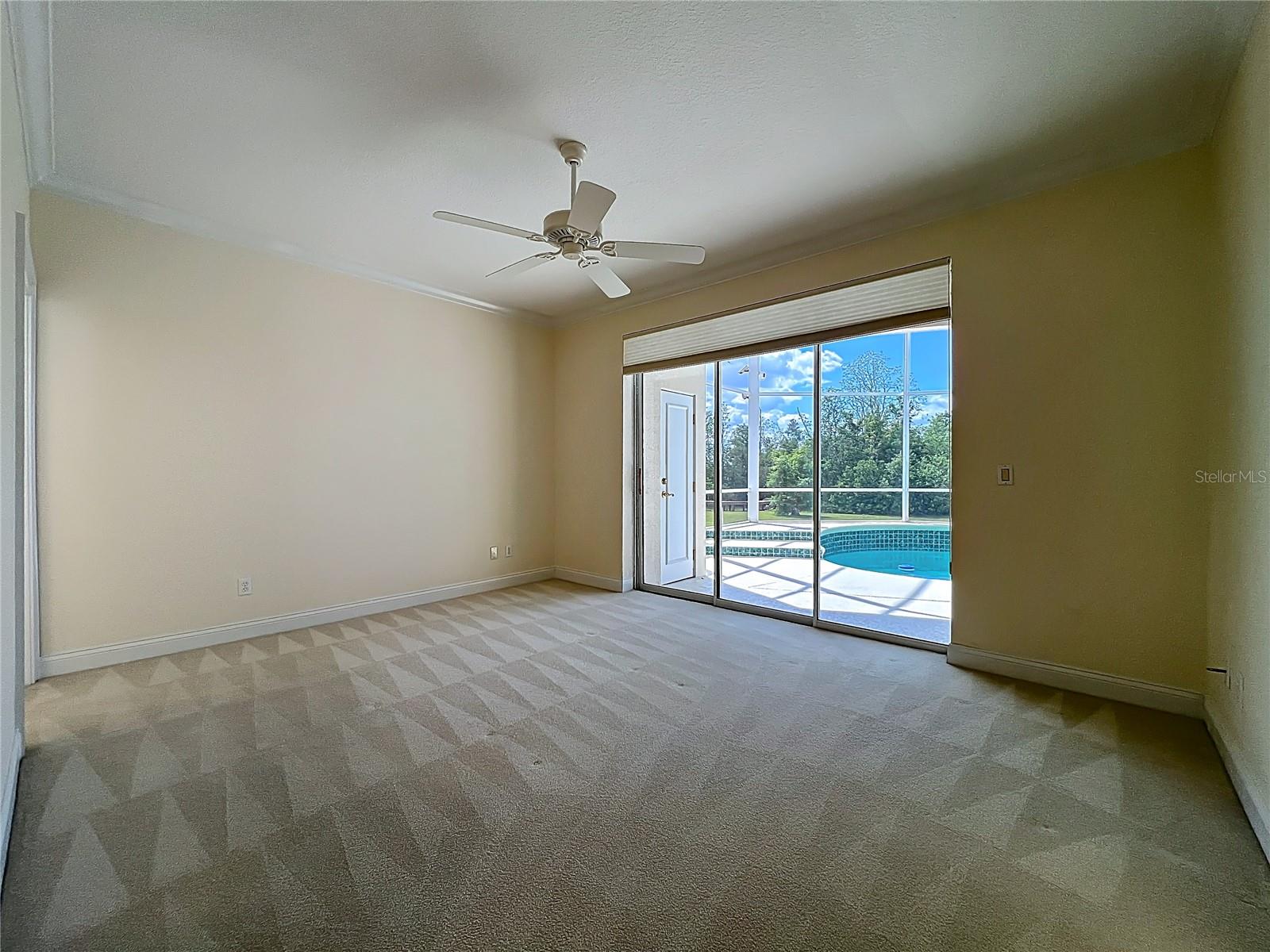 1861 EDGEWATER DR, MOUNT DORA, FL, 32757