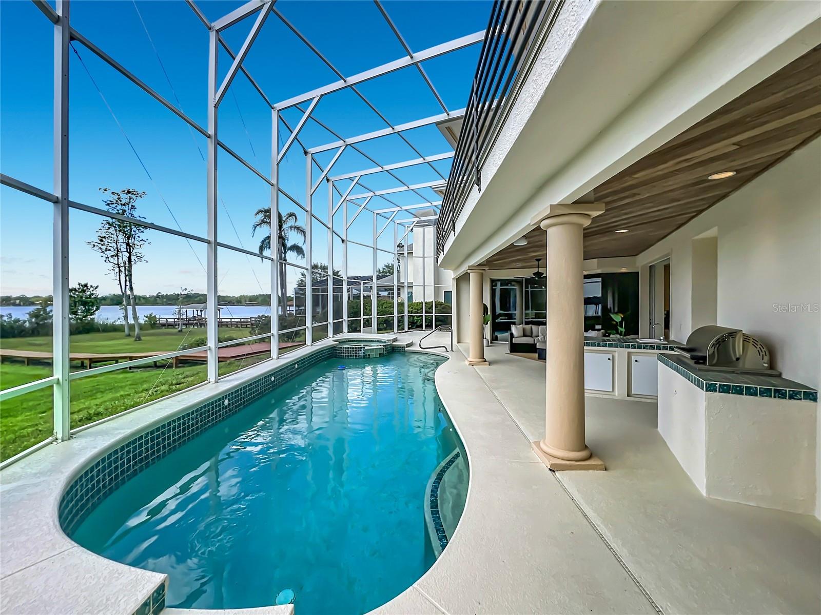 1861 EDGEWATER DR, MOUNT DORA, FL, 32757