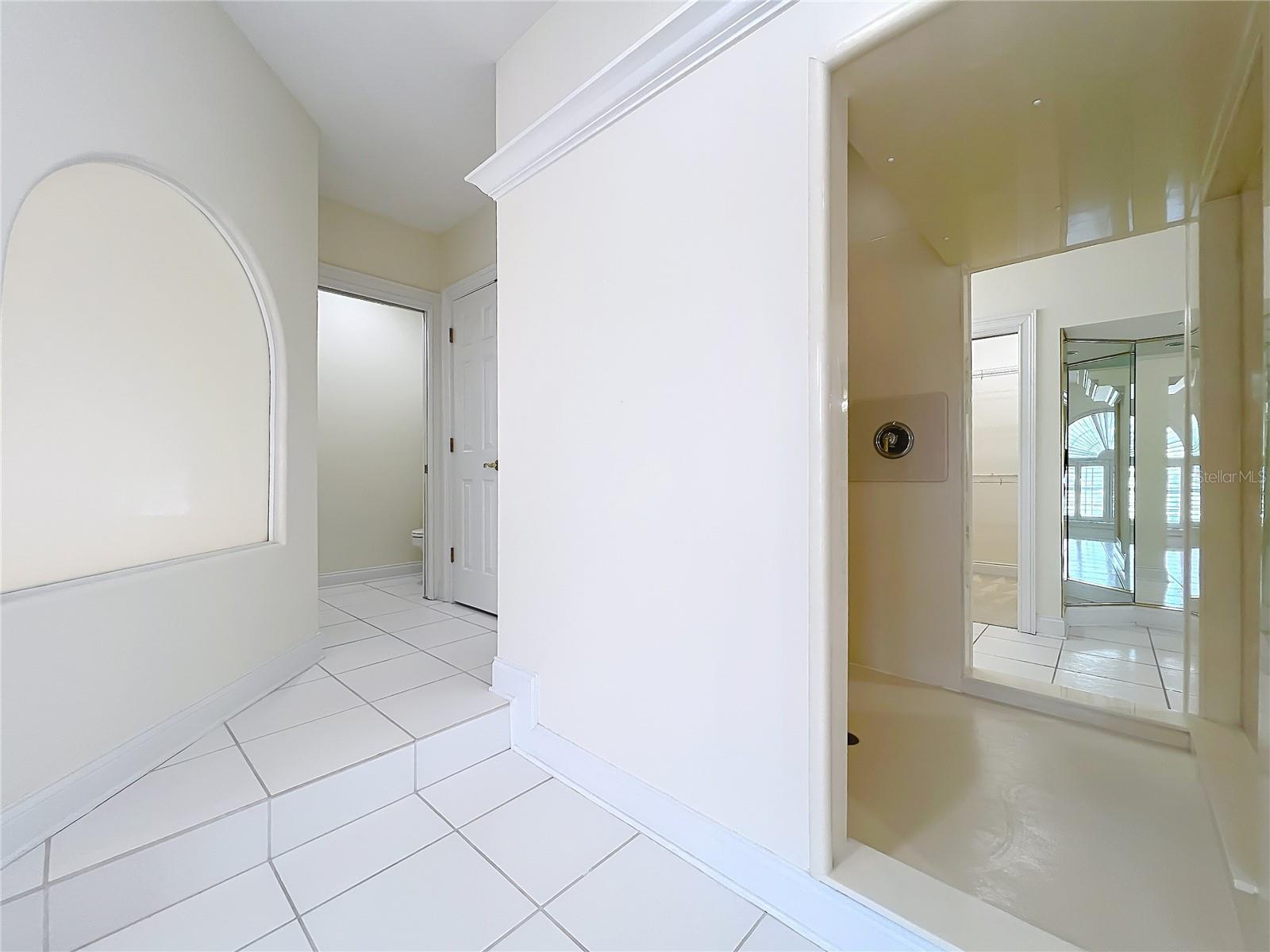 1861 EDGEWATER DR, MOUNT DORA, FL, 32757