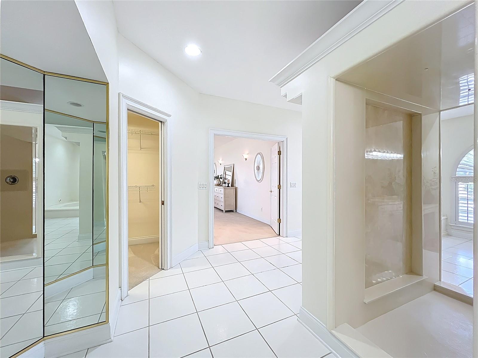 1861 EDGEWATER DR, MOUNT DORA, FL, 32757