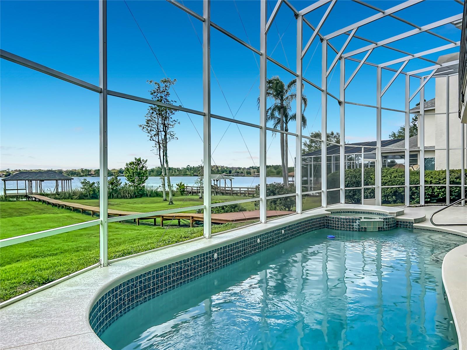 1861 EDGEWATER DR, MOUNT DORA, FL, 32757