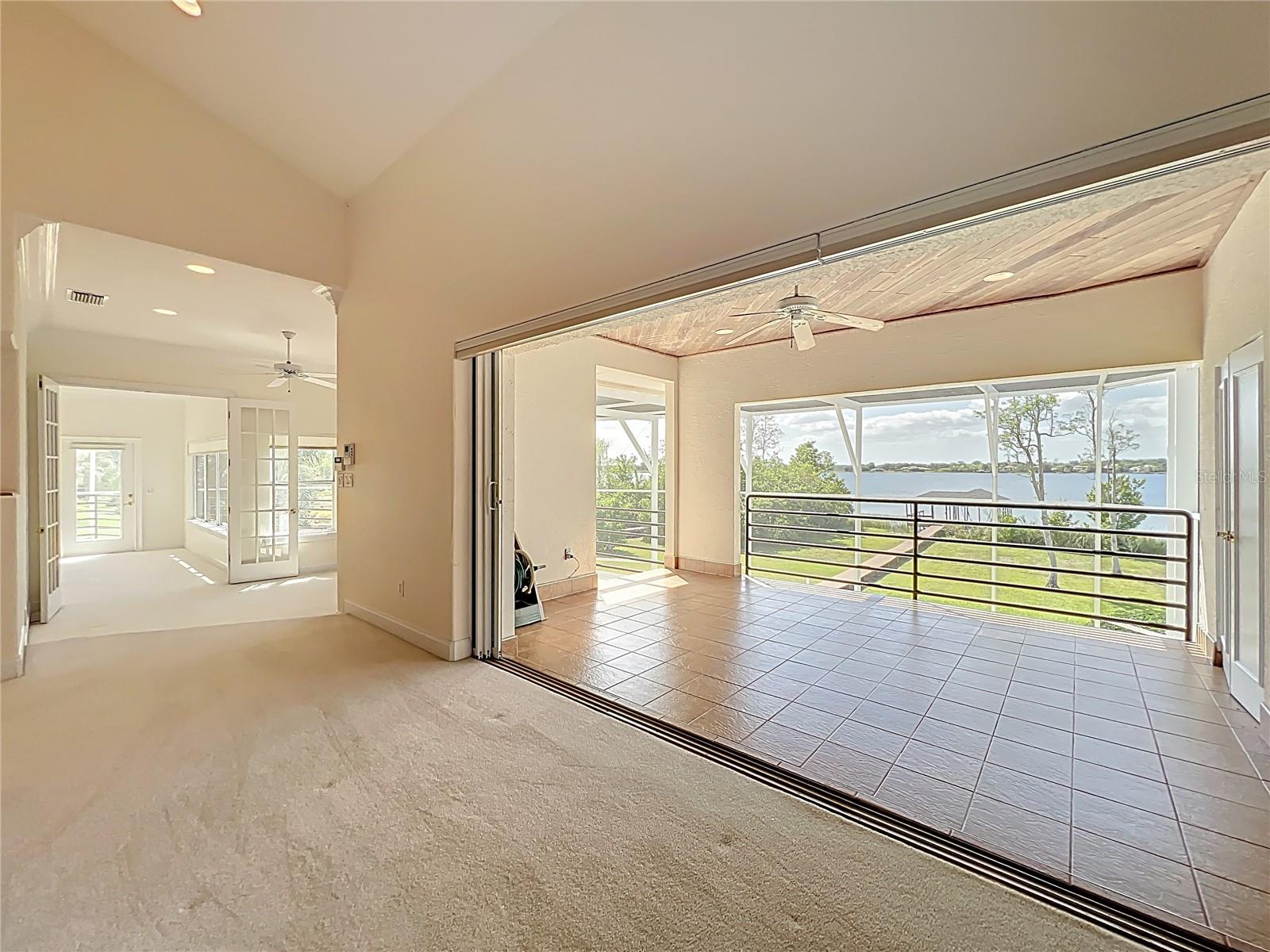 1861 EDGEWATER DR, MOUNT DORA, FL, 32757