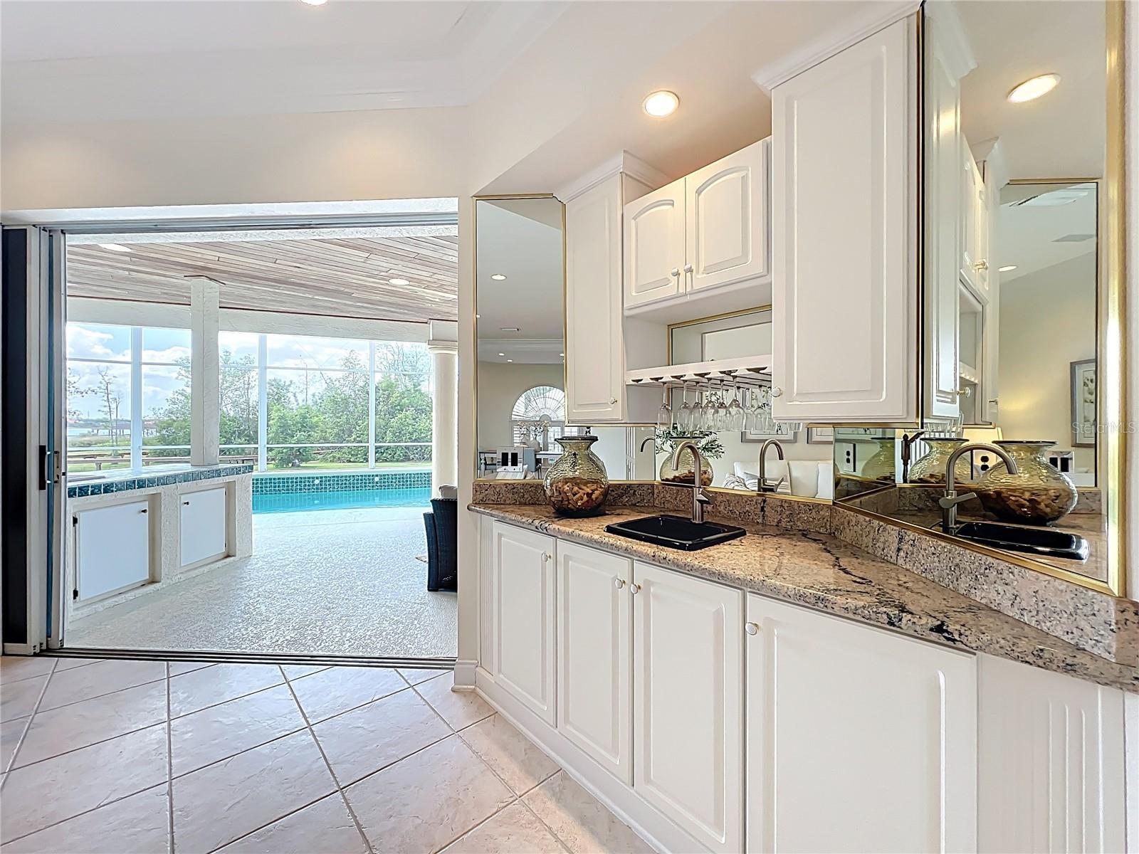 1861 EDGEWATER DR, MOUNT DORA, FL, 32757