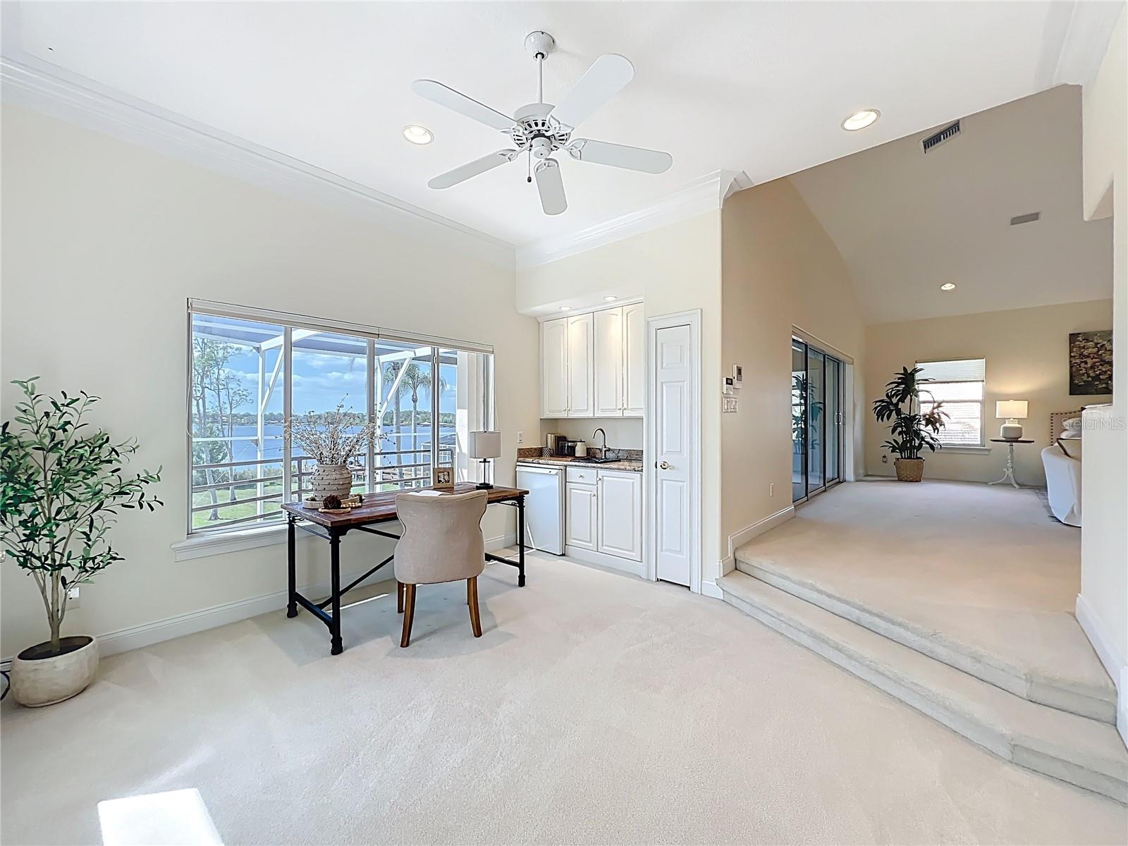 1861 EDGEWATER DR, MOUNT DORA, FL, 32757