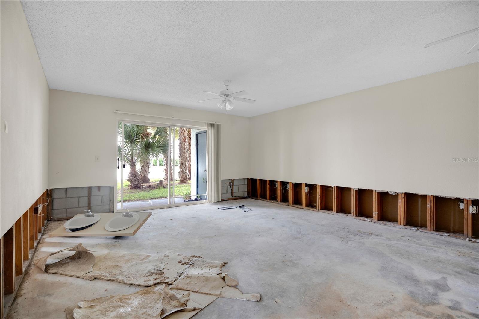 4111 S SEMORAN BLVD #16, ORLANDO, FL, 32822