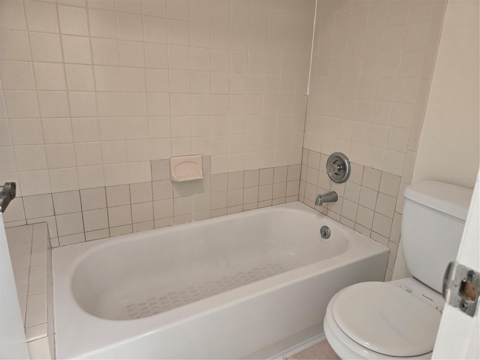 251 FENWICK DR #14, VENICE, FL, 34285