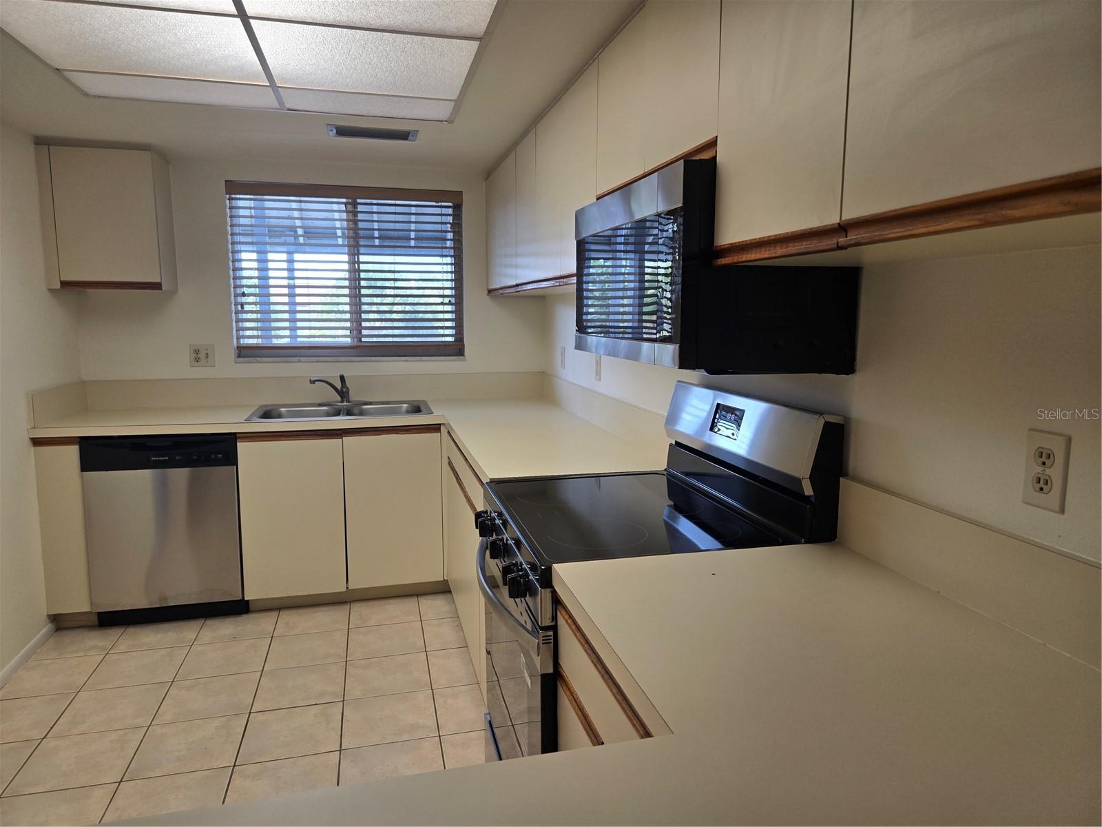 251 FENWICK DR #14, VENICE, FL, 34285