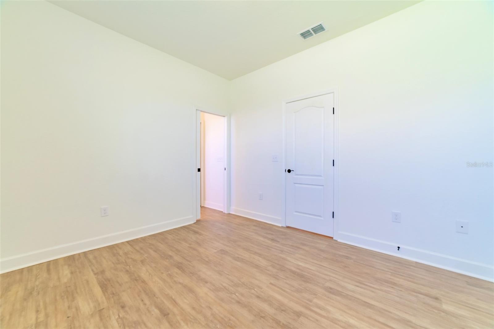 570 SANCTUARY BLVD, WINTER HAVEN, FL, 33881