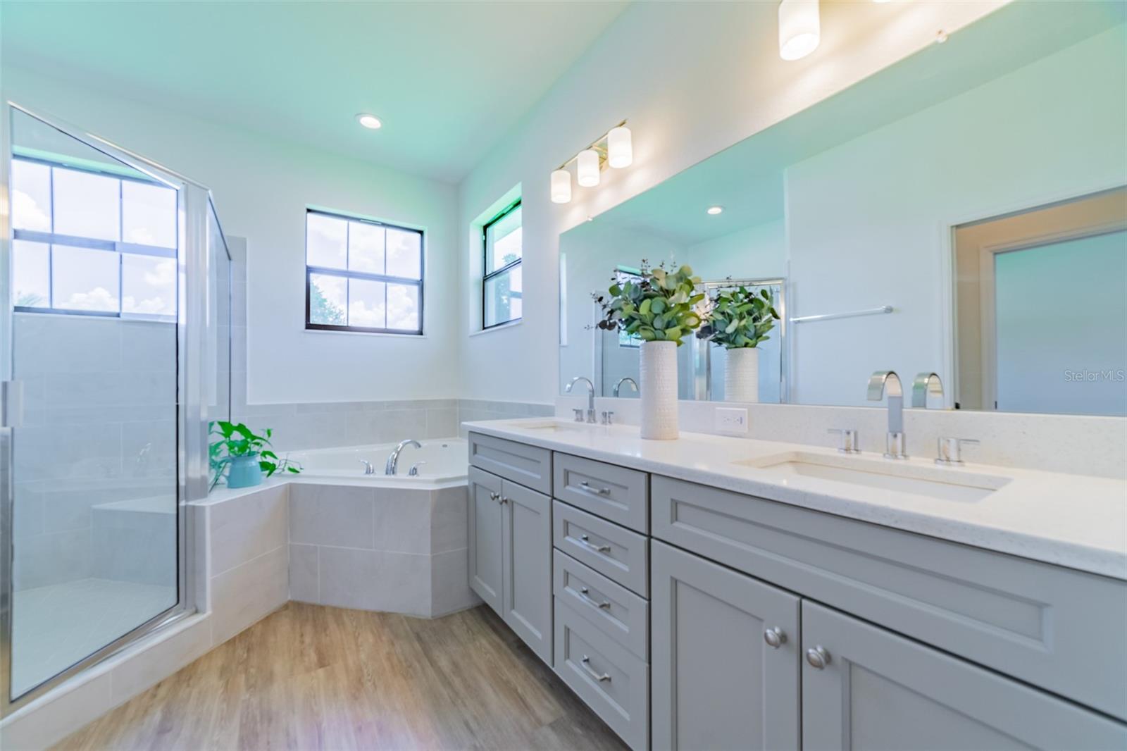 570 SANCTUARY BLVD, WINTER HAVEN, FL, 33881