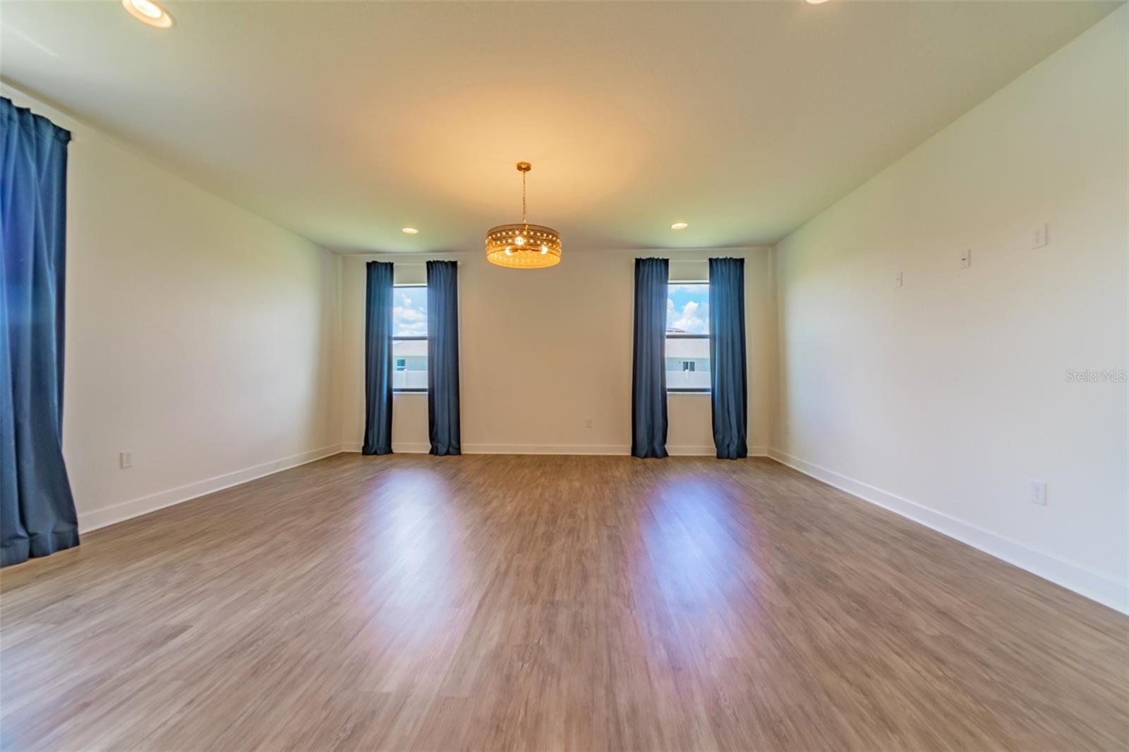 570 SANCTUARY BLVD, WINTER HAVEN, FL, 33881