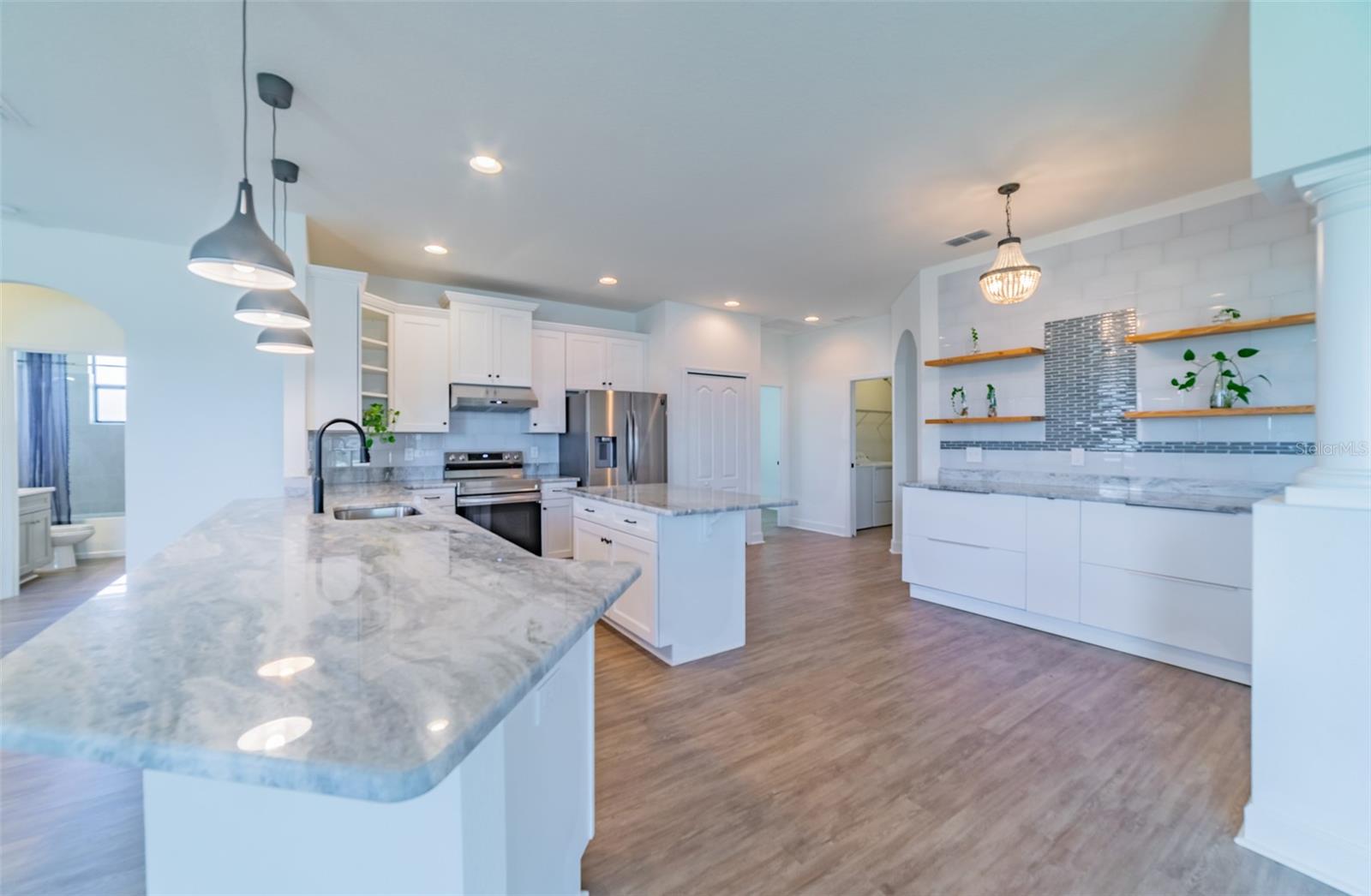 570 SANCTUARY BLVD, WINTER HAVEN, FL, 33881