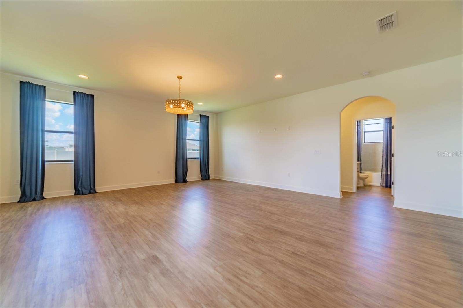 570 SANCTUARY BLVD, WINTER HAVEN, FL, 33881