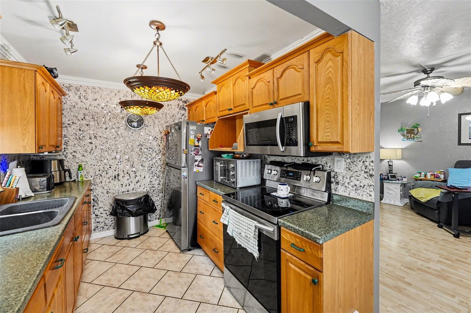 8402 111TH ST N #101, SEMINOLE, FL, 33772