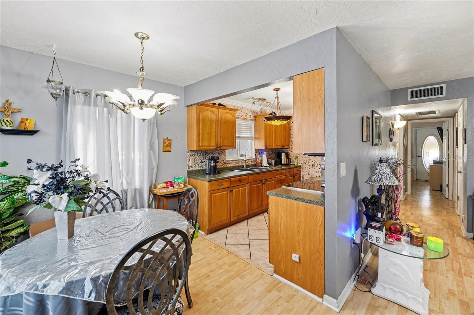 8402 111TH ST N #101, SEMINOLE, FL, 33772