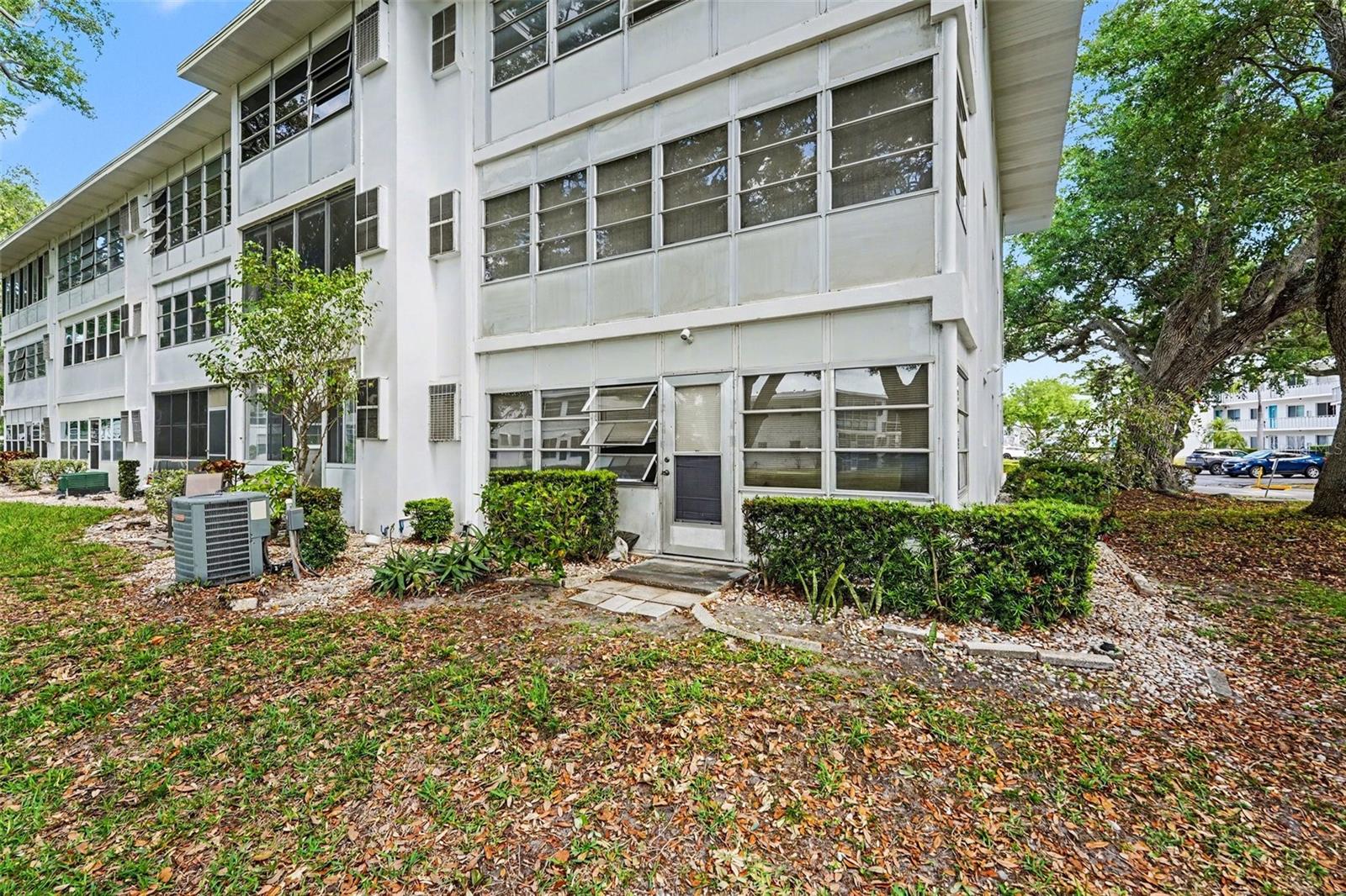 8402 111TH ST N #101, SEMINOLE, FL, 33772