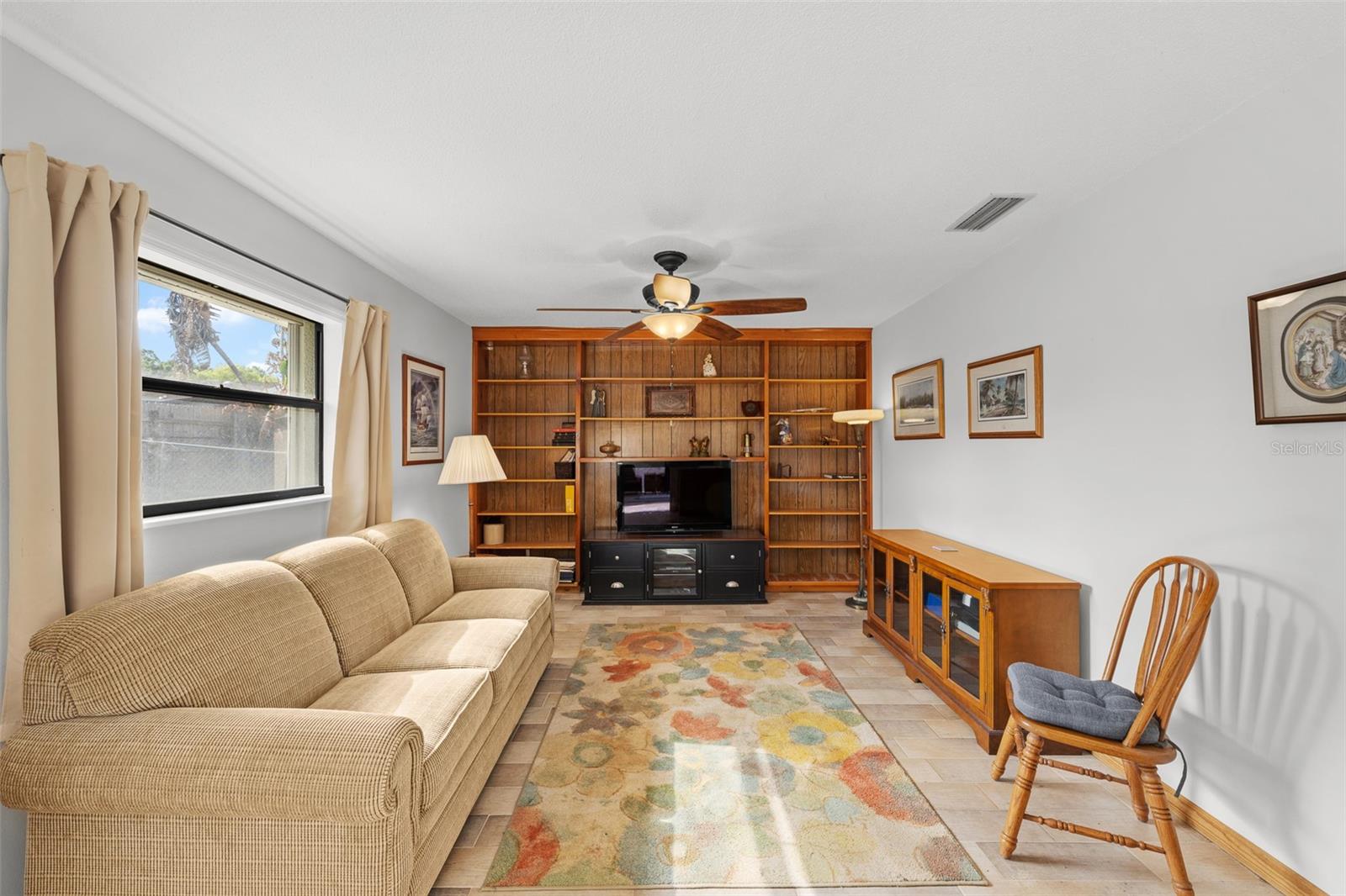 140 VALLEY CIR, BRANDON, FL, 33510