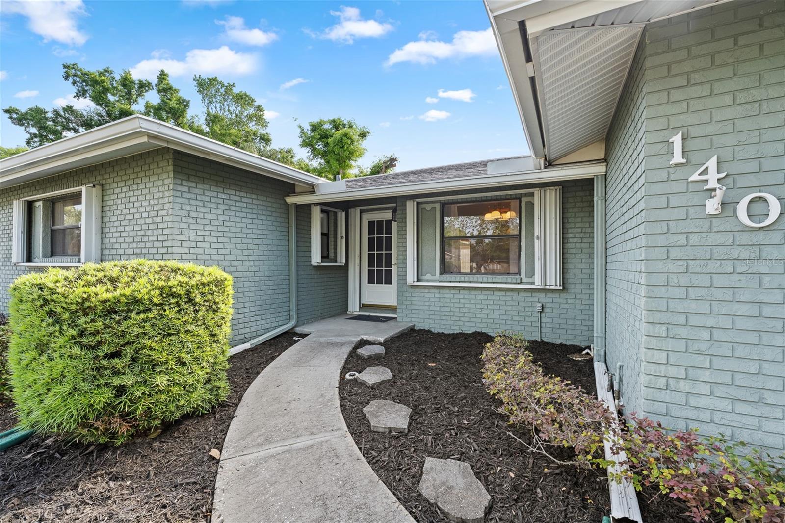 140 VALLEY CIR, BRANDON, FL, 33510