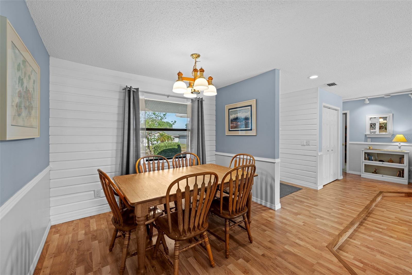 140 VALLEY CIR, BRANDON, FL, 33510