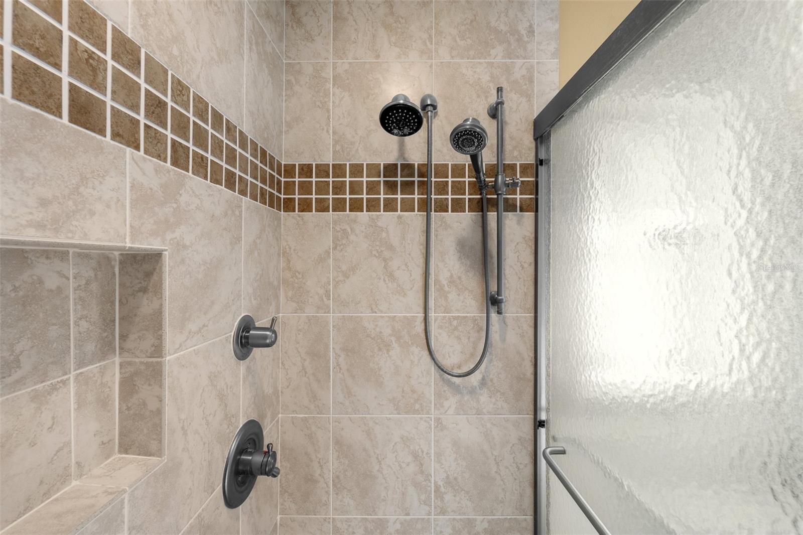 140 VALLEY CIR, BRANDON, FL, 33510