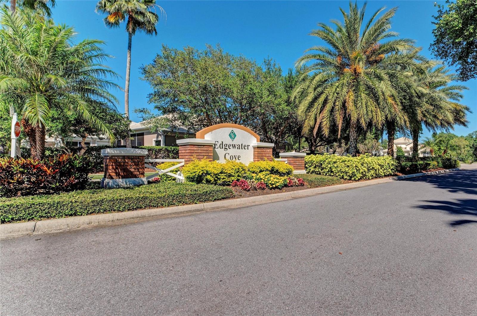 8118 WATERVIEW BLVD, LAKEWOOD RANCH, FL, 34202