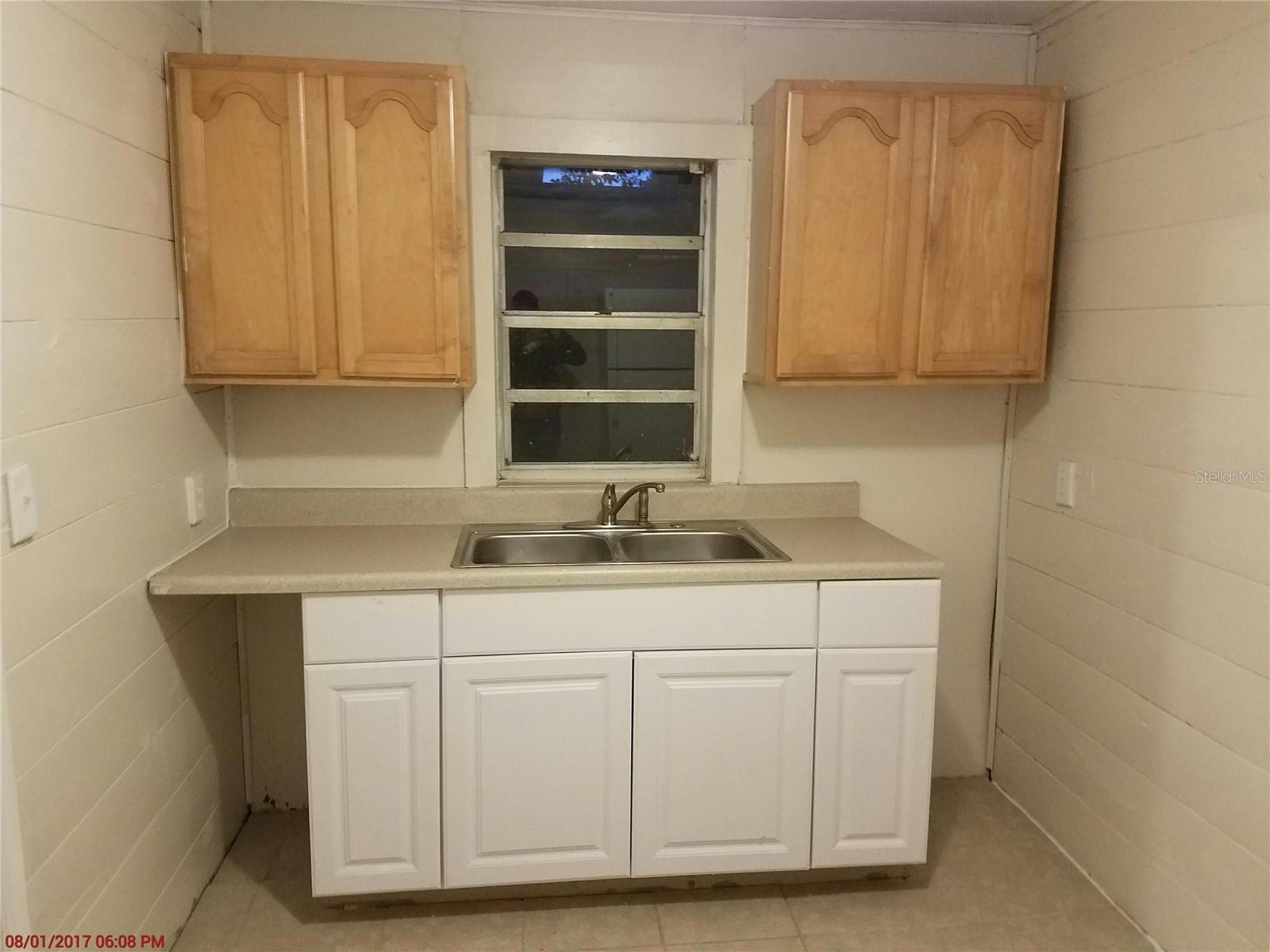 611 N LAKEWOOD AVE, OCOEE, FL, 34761