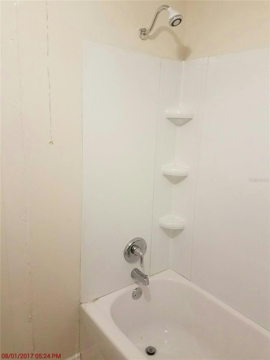 611 N LAKEWOOD AVE, OCOEE, FL, 34761