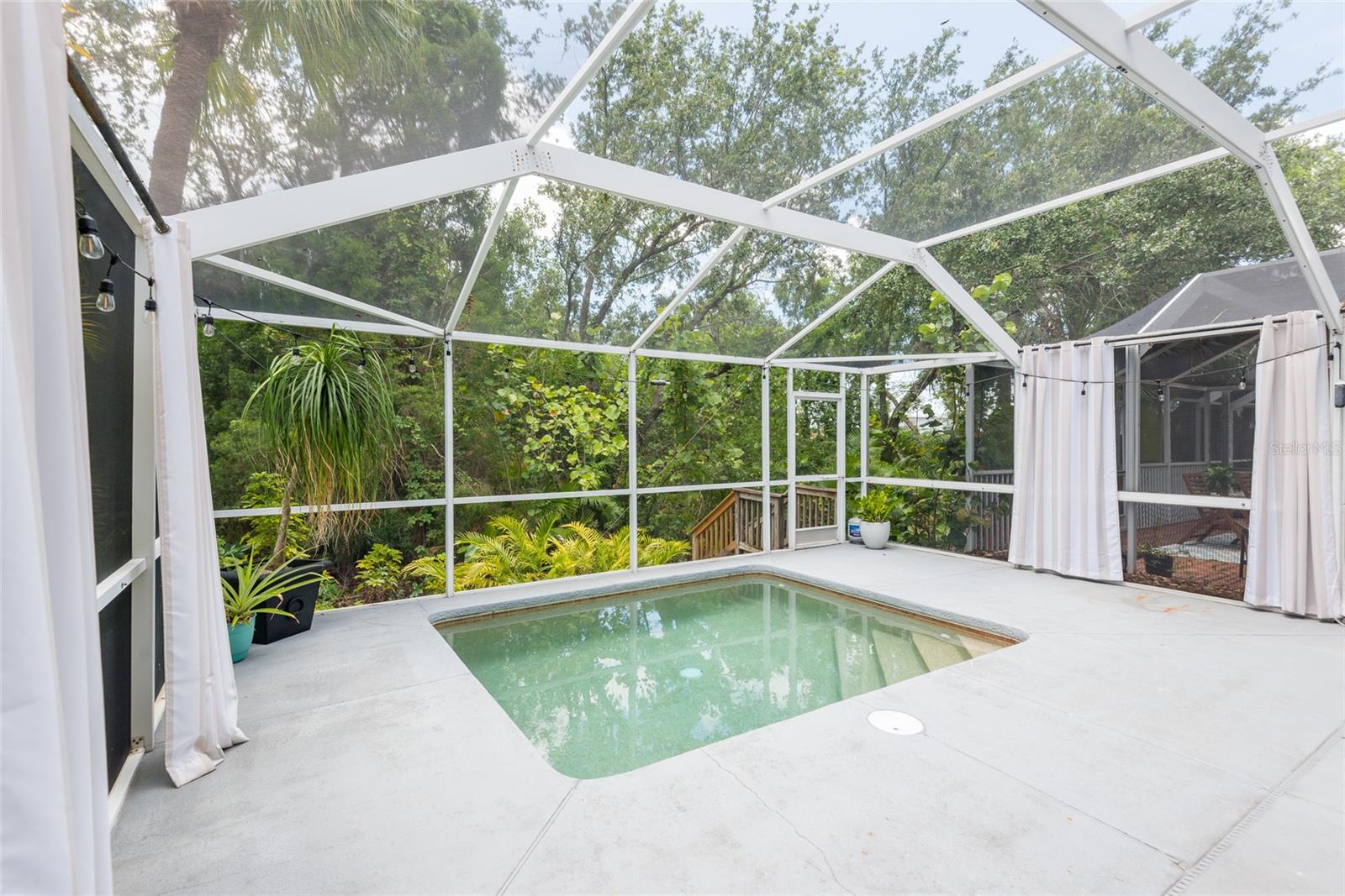 2876 BAYSHORE TRAILS DR, TAMPA, FL, 33611