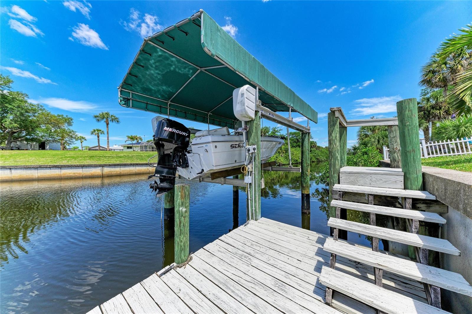 2331 CANNOLOT BLVD, PORT CHARLOTTE, FL, 33948