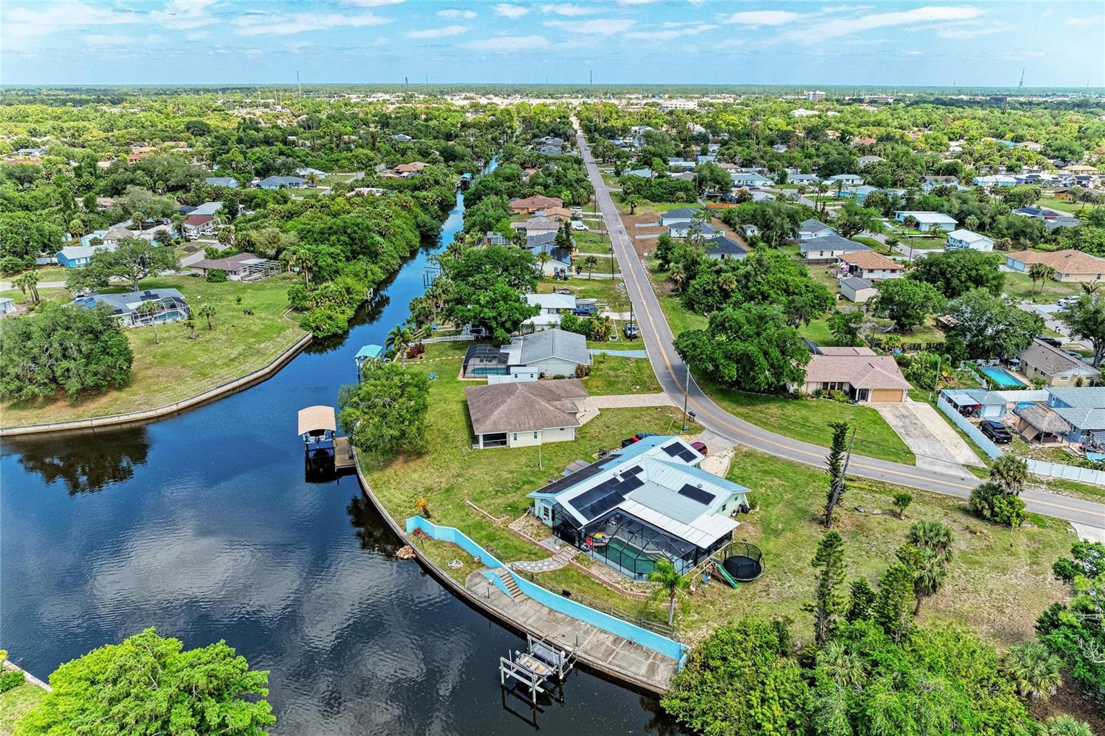 2331 CANNOLOT BLVD, PORT CHARLOTTE, FL, 33948