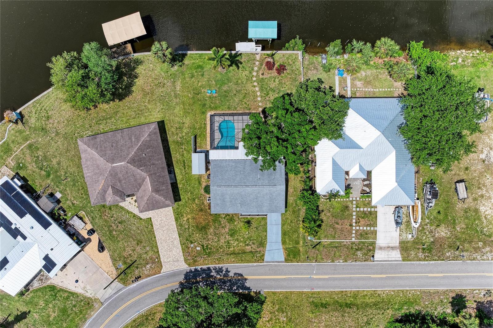 2331 CANNOLOT BLVD, PORT CHARLOTTE, FL, 33948