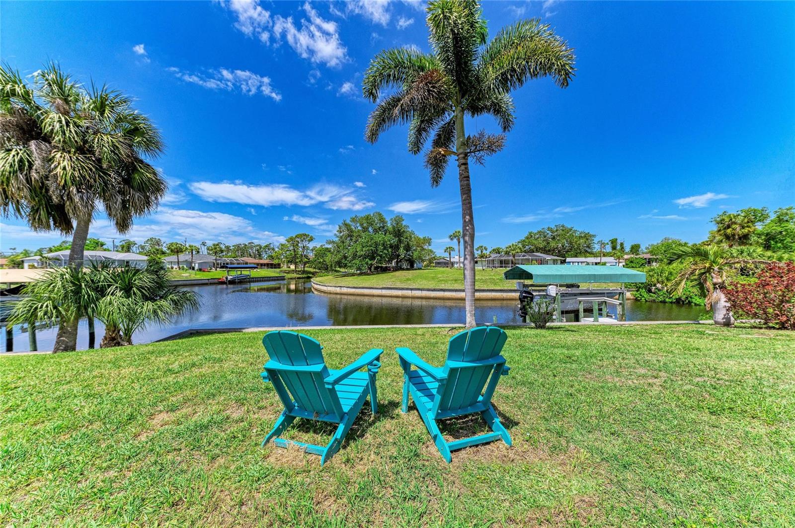 2331 CANNOLOT BLVD, PORT CHARLOTTE, FL, 33948