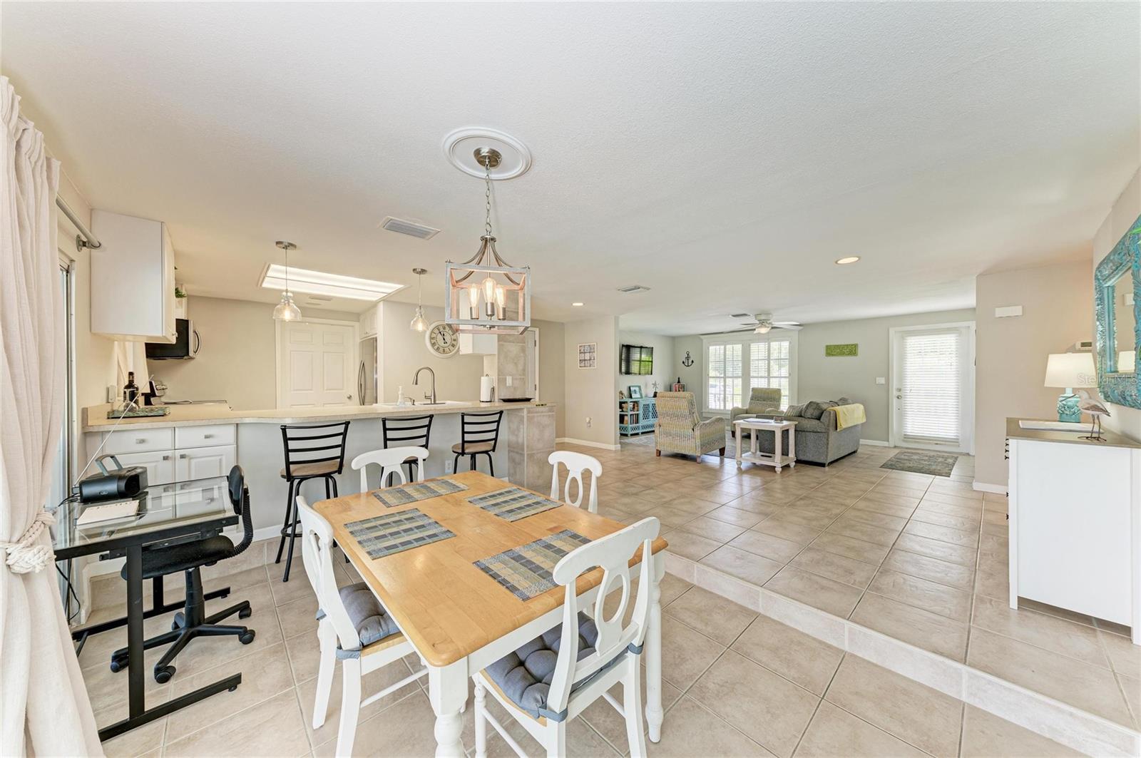 2331 CANNOLOT BLVD, PORT CHARLOTTE, FL, 33948