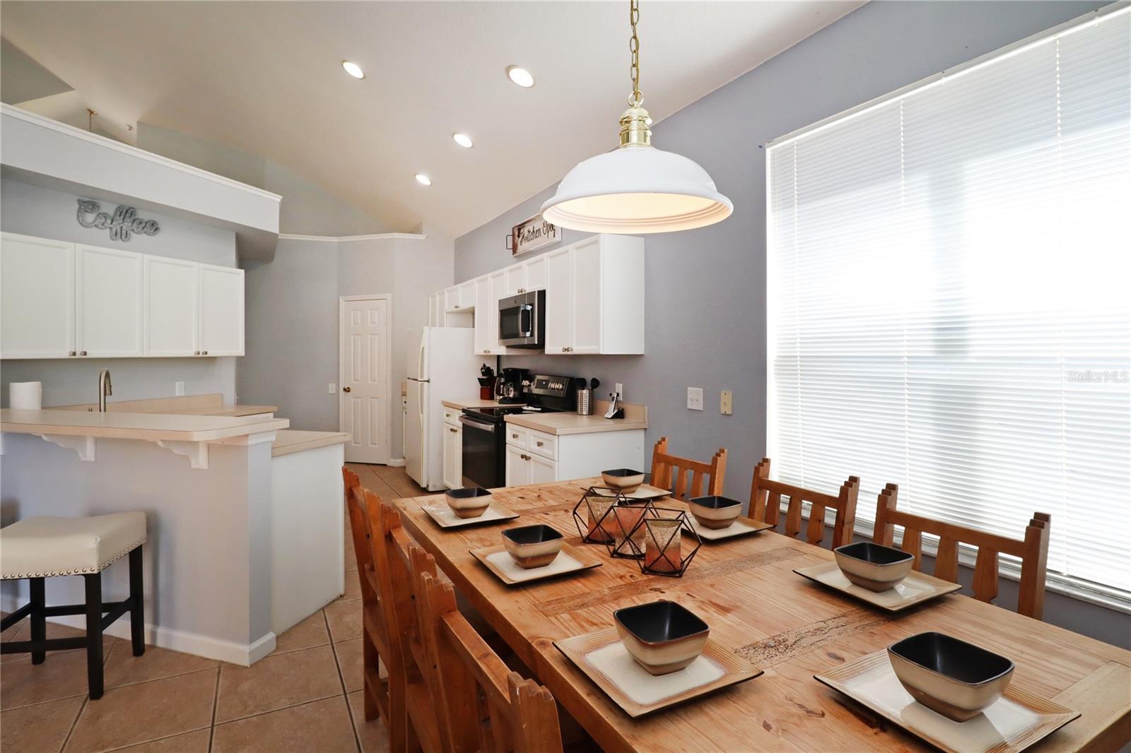 8211 FAN PALM WAY, KISSIMMEE, FL, 34747