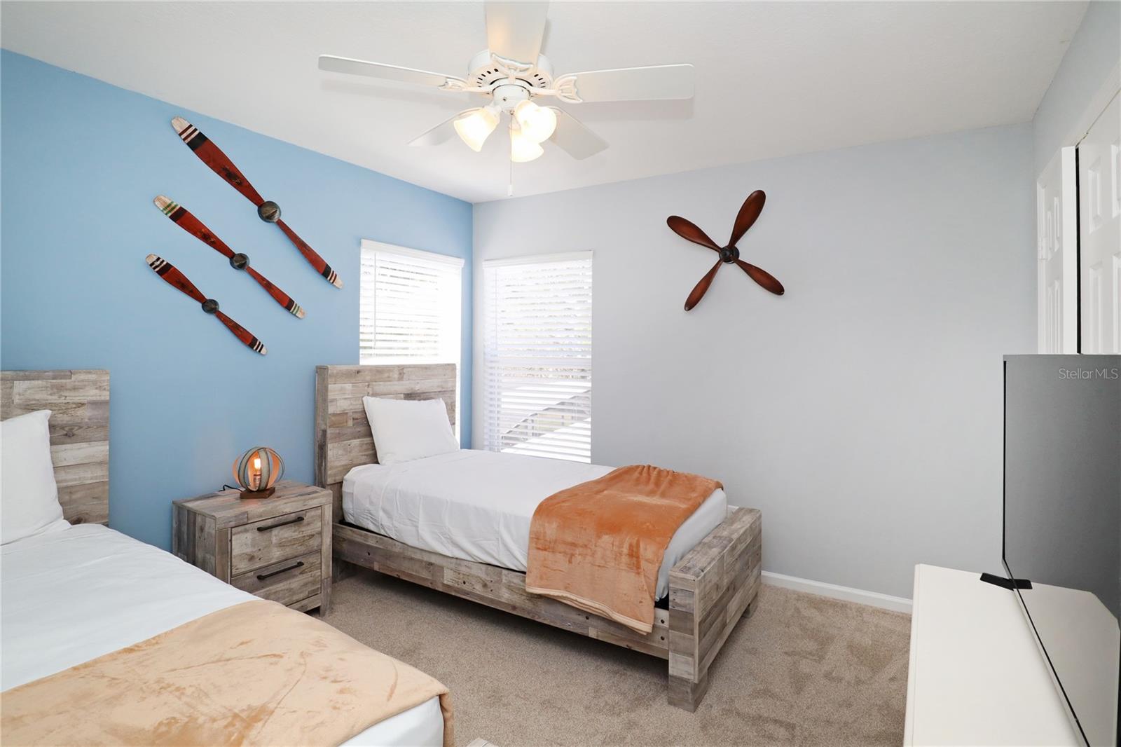 8211 FAN PALM WAY, KISSIMMEE, FL, 34747