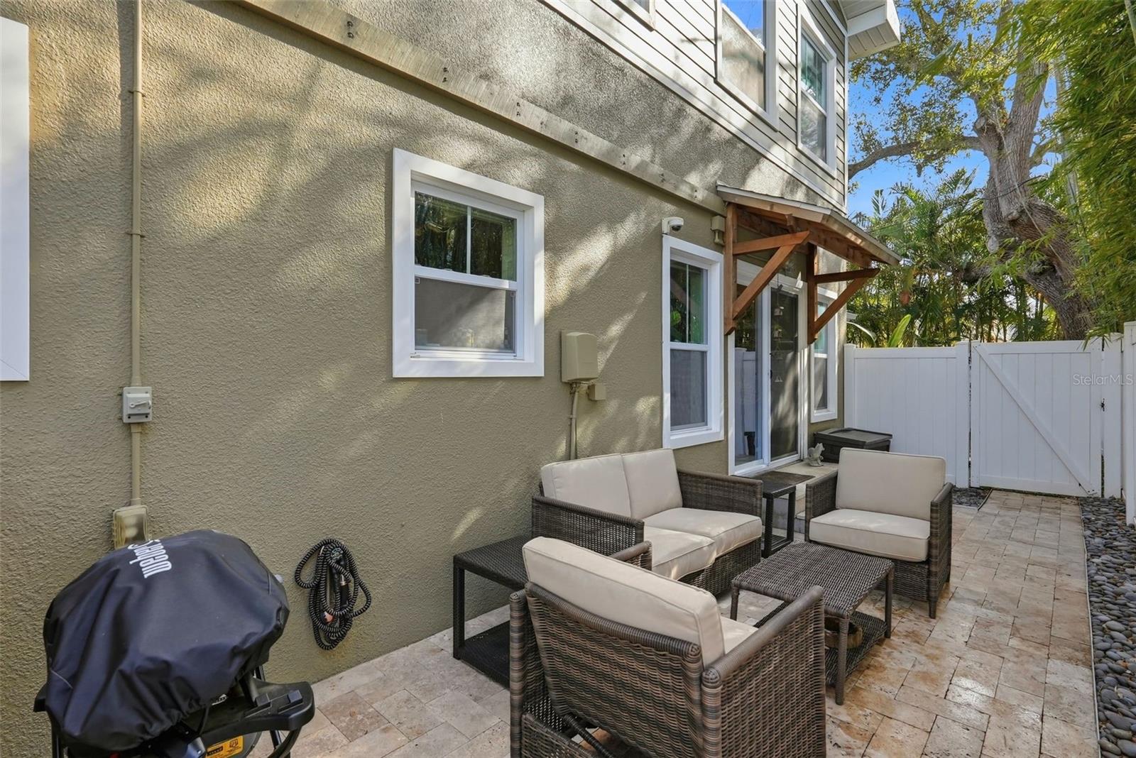 430 11TH AVE NE, ST PETERSBURG, FL, 33701