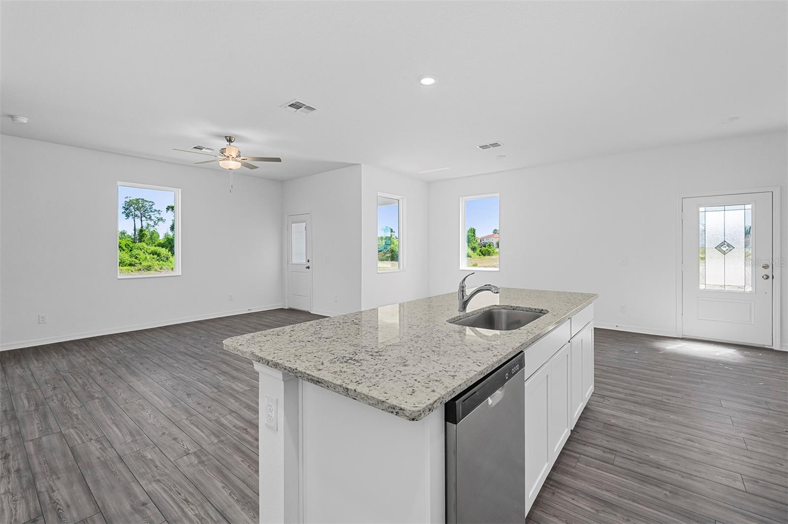 552 BAY LEAF DR, POINCIANA, FL, 34759