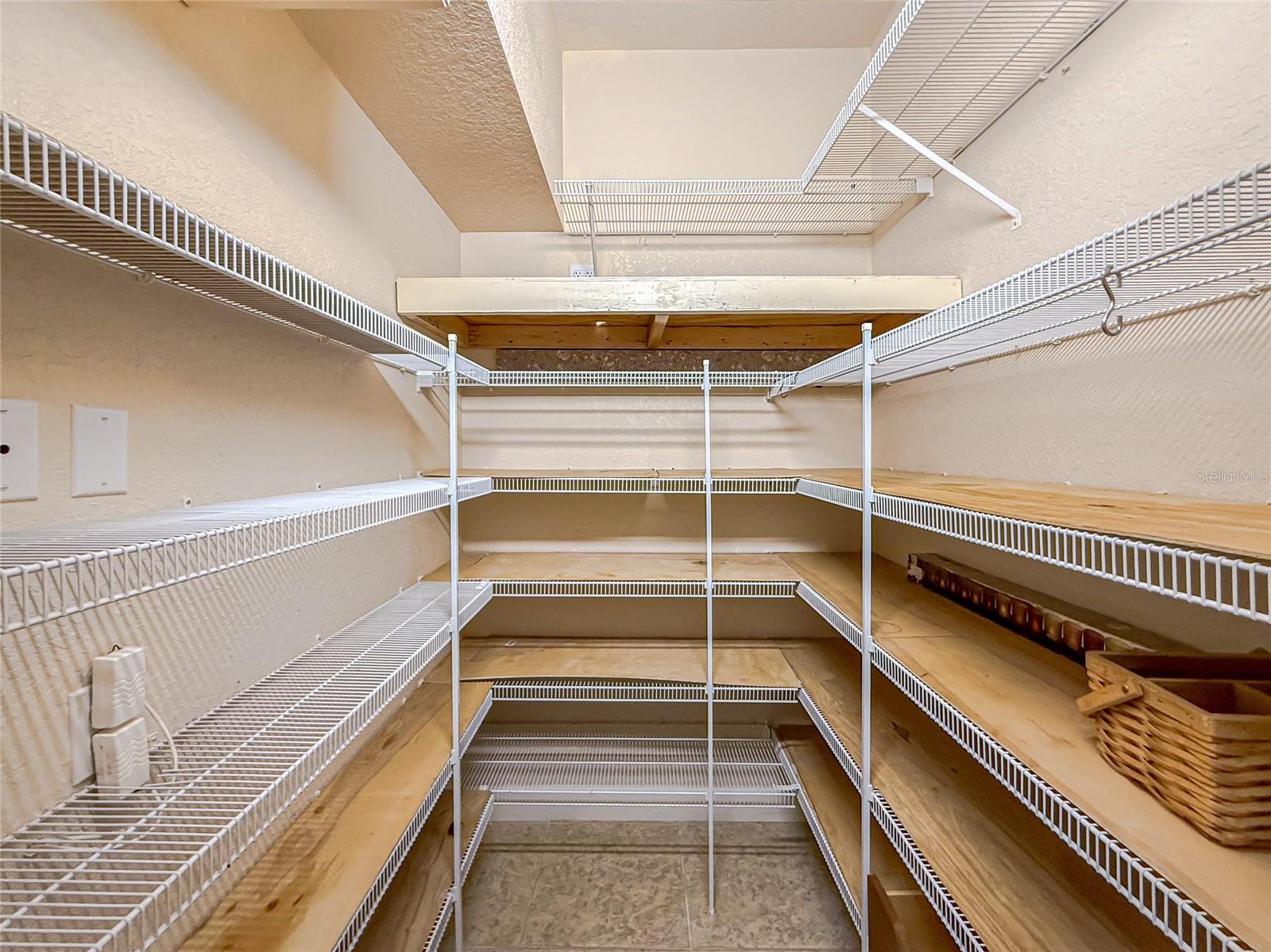 1141 ROTONDA CIR, ROTONDA WEST, FL, 33947