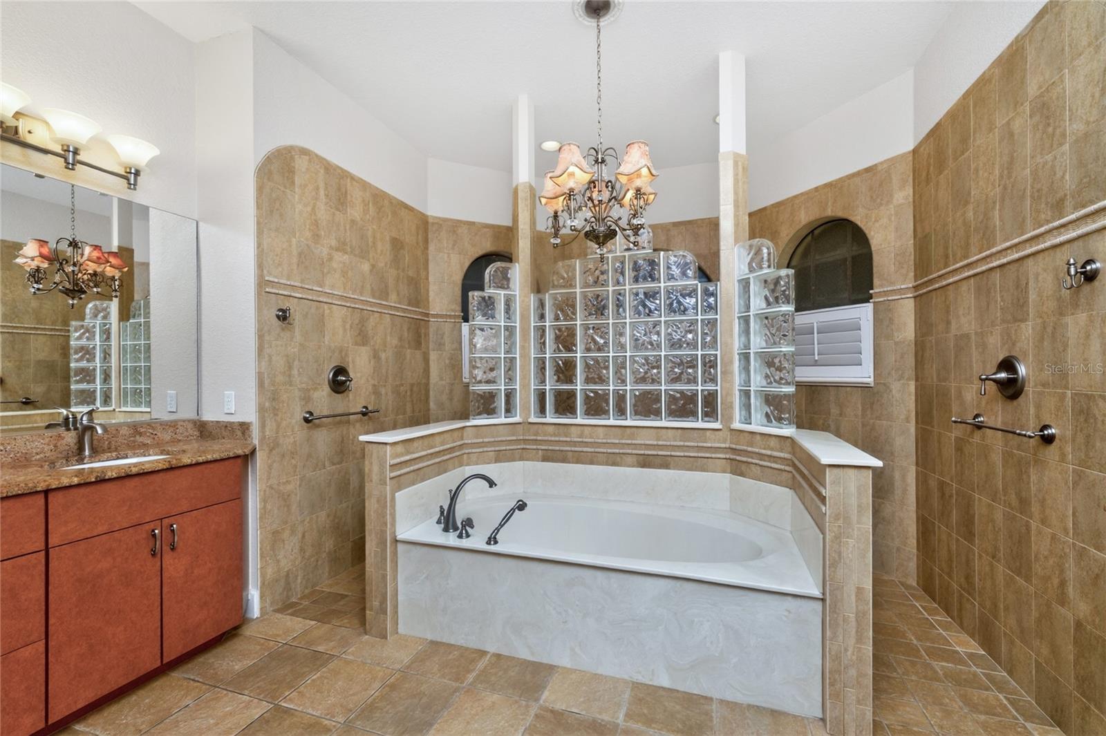 1141 ROTONDA CIR, ROTONDA WEST, FL, 33947