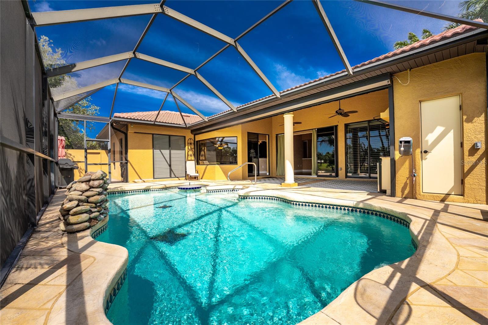 1141 ROTONDA CIR, ROTONDA WEST, FL, 33947