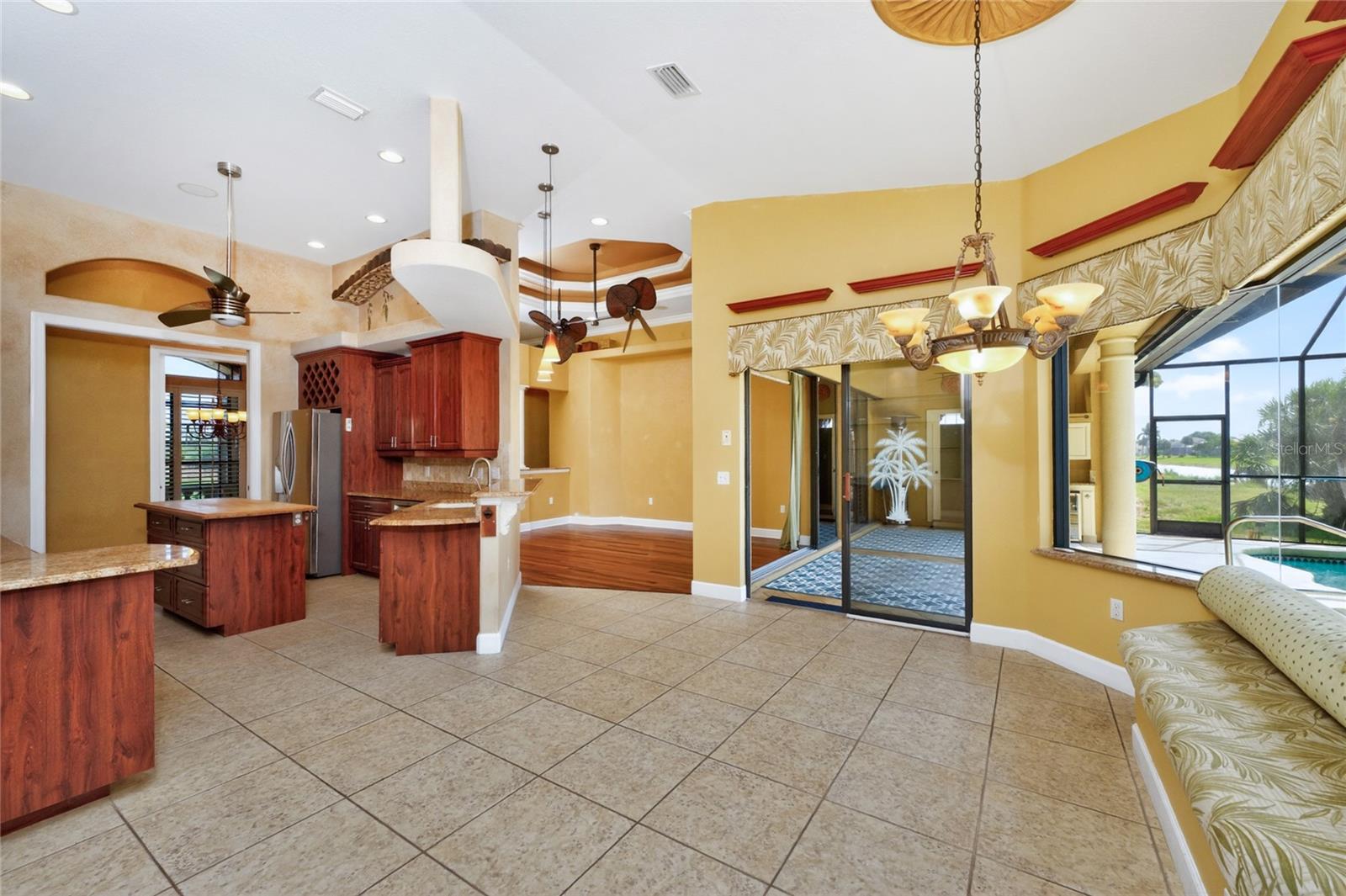 1141 ROTONDA CIR, ROTONDA WEST, FL, 33947