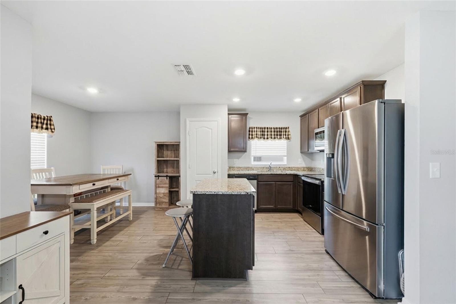 1607 SWAN LAKE CIR, DUNDEE, FL, 33838